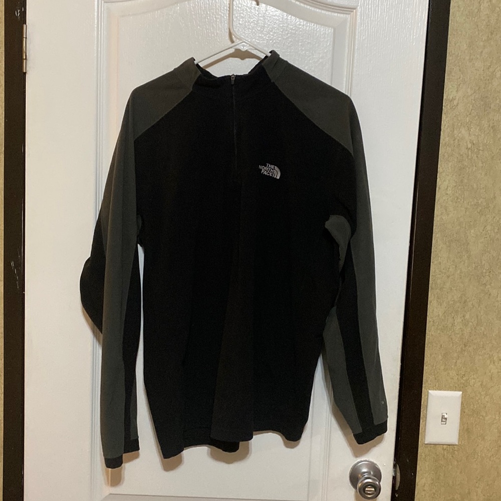 The North Face mens pullover